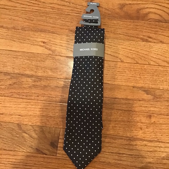 MK Michael Kors Men’s 100% Polyester Polka Dot Tie